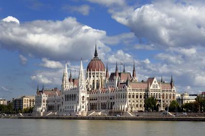 Budapest, az Országház (Parlament)-stock-foto