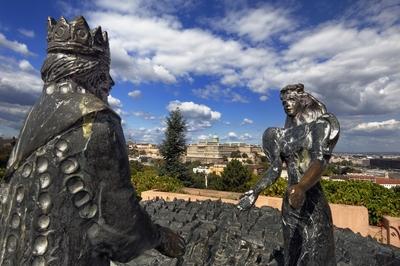 Budapest, Kilátókő-szobor a Gellért-hegyen-stock-foto