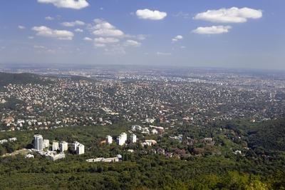 Budapest látványa az Erzsébet-kilátóból-stock-foto