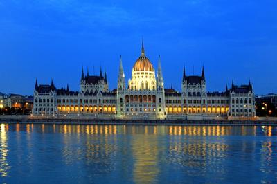 Budapest, az Országház (Parlament)-stock-foto