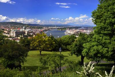 Budapest, látkép a Gellért hegyről-stock-foto