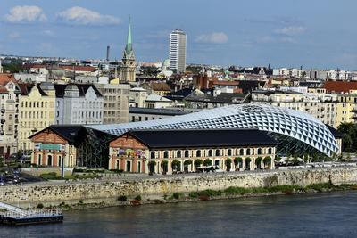 Budapest, Bálna kulturális központ-stock-foto