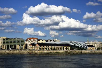 Budapest, Bálna kulturális központ-stock-foto