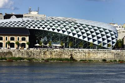 Budapest, Bálna kulturális központ-stock-foto