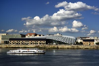 Budapest, Bálna kulturális központ-stock-foto