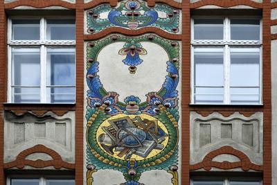 Szecessziós iskolaépület Erzsébetvárosban-stock-foto