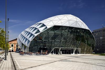 Budapest, Bálna kulturális központ-stock-foto
