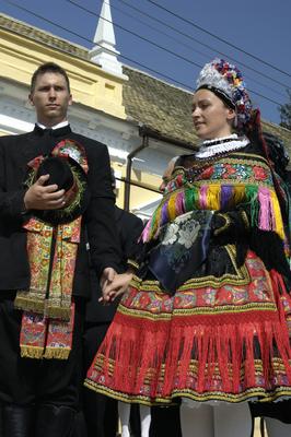 Sárközi népviselet-stock-foto