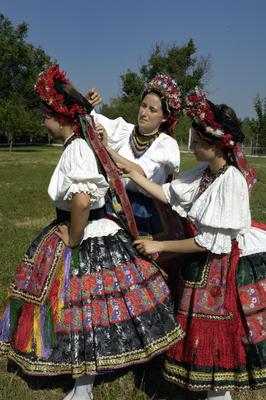 Sárközi népviselet-stock-foto