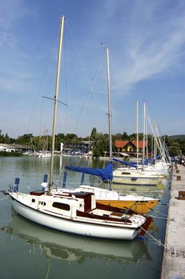 A balatonfüredi hajókikötő-stock-foto