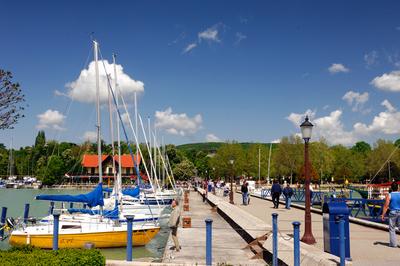 A balatonfüredi hajóállomás-stock-foto