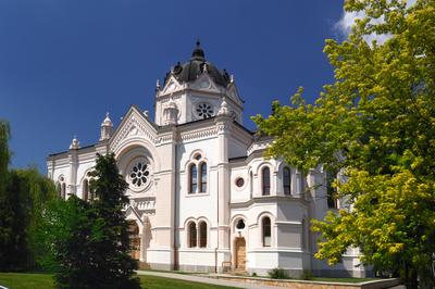 Szolnoki Galéria, az egykori zsinagóga épületében-stock-foto