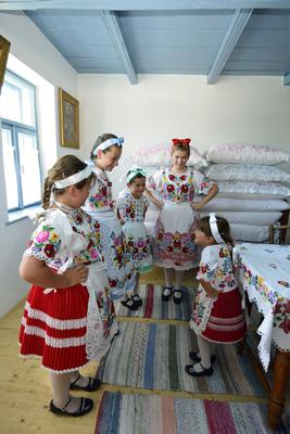 Géderlaki népviselet-stock-foto