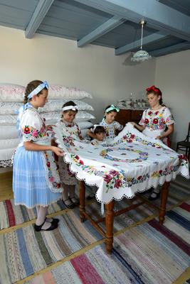 Géderlaki népviselet-stock-foto