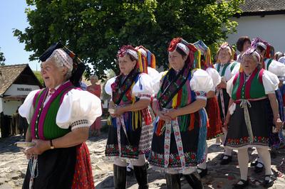 Hollókő-stock-foto