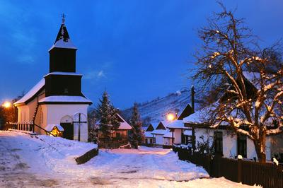 Hollókő-stock-foto