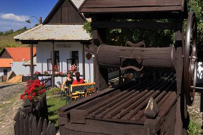 Hollókő-stock-foto