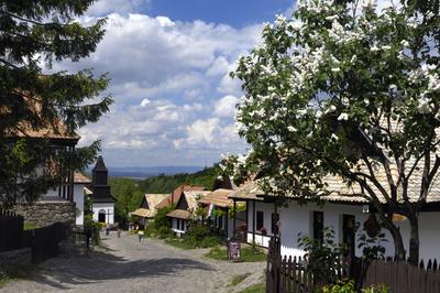Hollókő-stock-foto