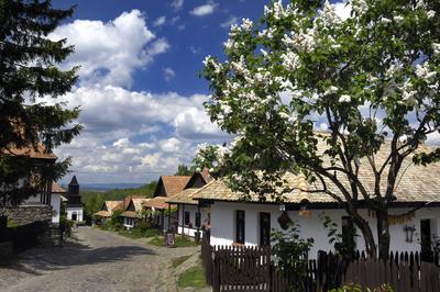 Hollókő-stock-foto