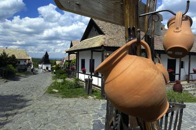 Hollókő-stock-foto