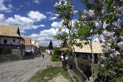 Hollókő-stock-foto