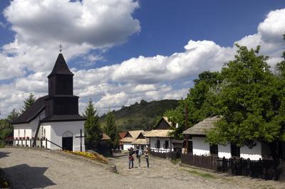 Hollókő-stock-foto