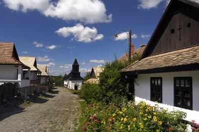 Hollókő-stock-foto