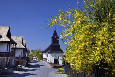 Hollókő-stock-foto