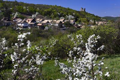 Hollókő-stock-foto