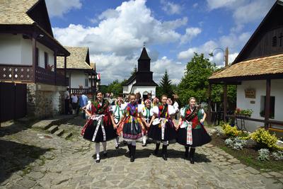 Hollókő-stock-foto