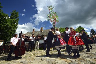 Hollókő-stock-foto