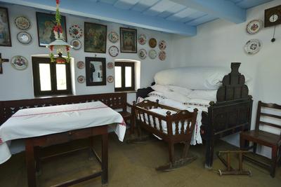 Hollókő-stock-foto