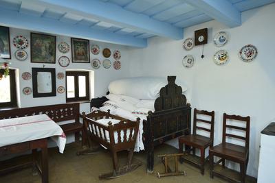 Hollókő-stock-foto