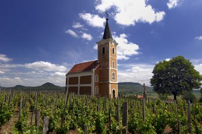 Szent György-hegyi Lengyel-kápolna-stock-foto