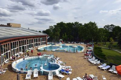 Gyopárosfürdő-stock-foto