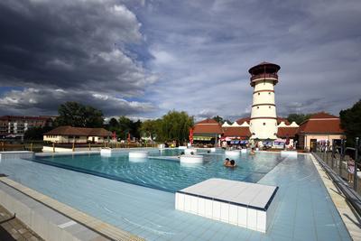 Gyopárosfürdő-stock-foto