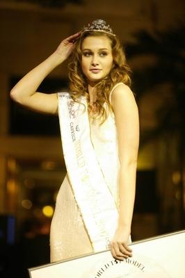 Amerikai győztes a World Top Model döntőjén-stock-foto