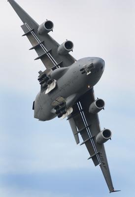 Amerikai óriásgép landolt Kecskeméten-stock-foto