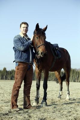 Kósa L. Adolf lovagol-stock-foto