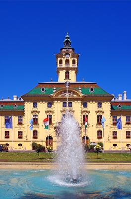 Szegedi Városháza épülete-stock-foto