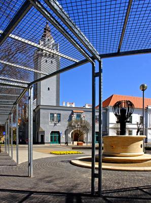 Kiskunhalas, Városháza-stock-foto