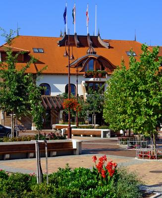 Veresegyház, Városháza-stock-foto