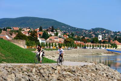 Szentendrei  Dunapart-stock-foto