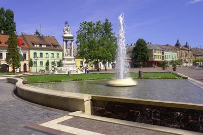 Esztergom, Széchenyi tér-stock-foto