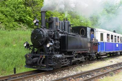 Gőzös a Gyermekvasúton-stock-foto