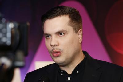 Elindult A Dal 2018. A korábbról ismert zsűritagok, Frenreisz Károly és Both Miklós mellé idén Schell Judit és Mező Misi ül be a zsűri székébe. A műsorvezetők Rátonyi Kriszta és Fehérvári Gábor Alfréd, Freddie lesznek.-stock-foto