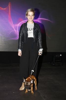 Elindult A Dal 2018. A korábbról ismert zsűritagok, Frenreisz Károly és Both Miklós mellé idén Schell Judit és Mező Misi ül be a zsűri székébe. A műsorvezetők Rátonyi Kriszta és Fehérvári Gábor Alfréd, Freddie lesznek.-stock-foto