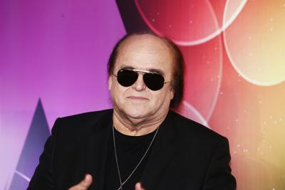 Elindult A Dal 2018. A korábbról ismert zsűritagok, Frenreisz Károly és Both Miklós mellé idén Schell Judit és Mező Misi ül be a zsűri székébe. A műsorvezetők Rátonyi Kriszta és Fehérvári Gábor Alfréd, Freddie lesznek.-stock-foto