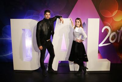 Elindult A Dal 2018. A korábbról ismert zsűritagok, Frenreisz Károly és Both Miklós mellé idén Schell Judit és Mező Misi ül be a zsűri székébe. A műsorvezetők Rátonyi Kriszta és Fehérvári Gábor Alfréd, Freddie lesznek.-stock-foto