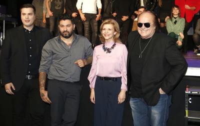 Elindult A Dal 2018. A korábbról ismert zsűritagok, Frenreisz Károly és Both Miklós mellé idén Schell Judit és Mező Misi ül be a zsűri székébe. A műsorvezetők Rátonyi Kriszta és Fehérvári Gábor Alfréd, Freddie lesznek.-stock-foto